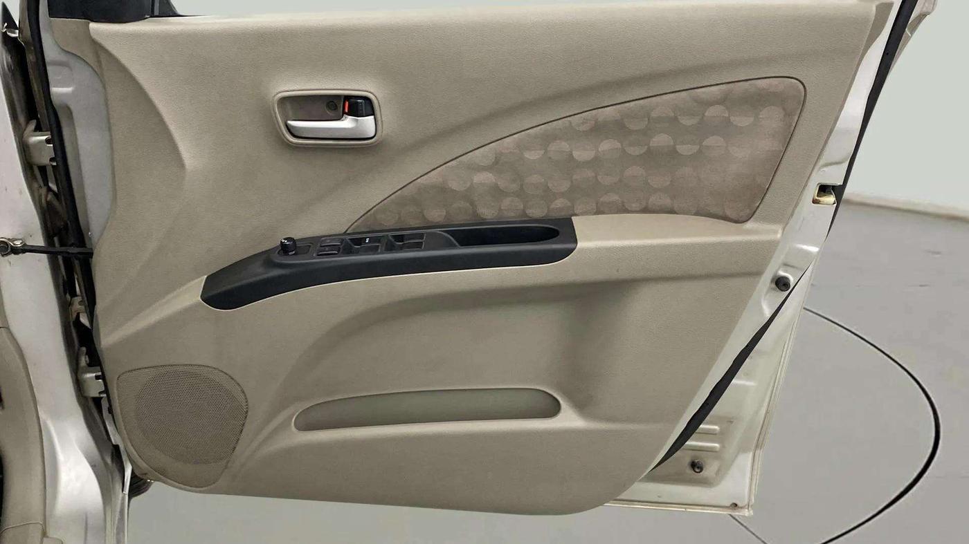 2015 Maruti Celerio ZXI AMT, Petrol, Automatic, 73,826 km, Driver Side Door Panels Control