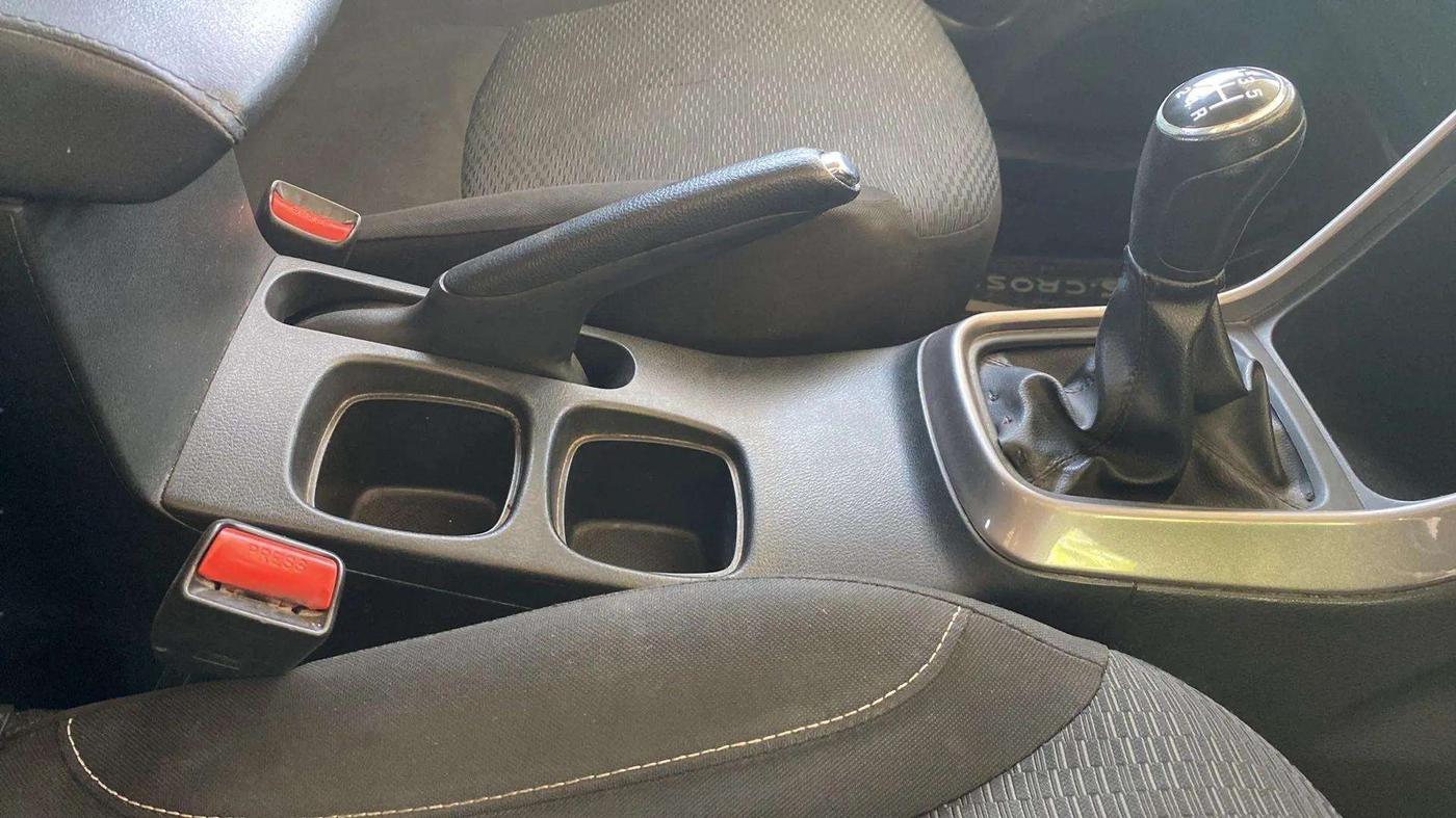 2019 Maruti S Cross DELTA 1.3, Diesel, Manual, 82,431 km, Gear Lever