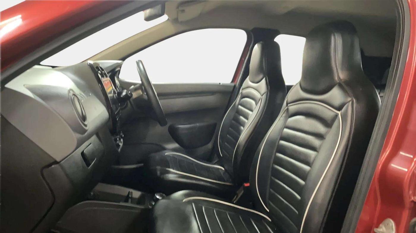 2019 Renault Kwid RXT 1.0 AMT (O), Petrol, Automatic, 18,486 km, Right Side Front Door Cabin