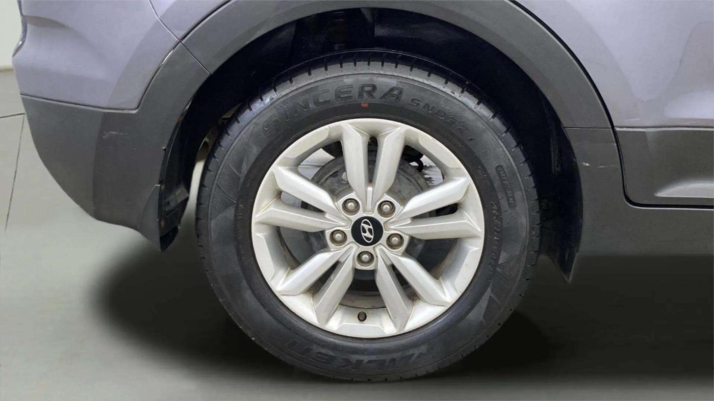 2016 Hyundai Creta SX PLUS 1.6 PETROL, Petrol, Manual, 74,159 km, Right Rear Wheel