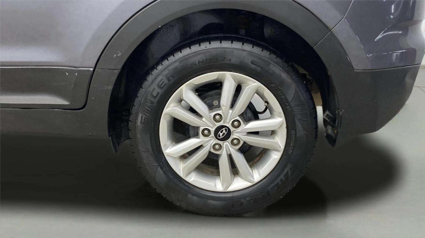 2016 Hyundai Creta SX PLUS 1.6 PETROL, Petrol, Manual, 74,159 km, Left Rear Wheel