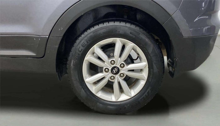 2016 Hyundai Creta SX PLUS 1.6 PETROL, Petrol, Manual, 74,111 km, Left Rear Wheel