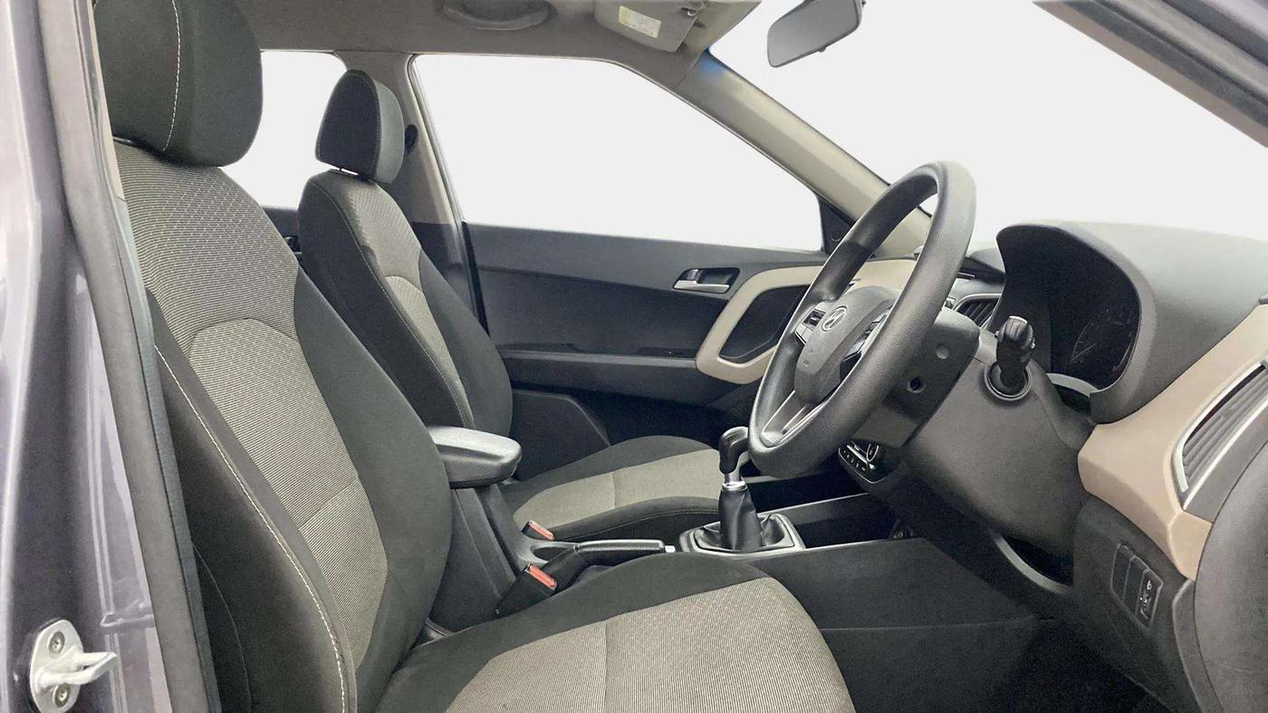 2016 Hyundai Creta SX PLUS 1.6 PETROL, Petrol, Manual, 74,159 km, Right Side Front Door Cabin