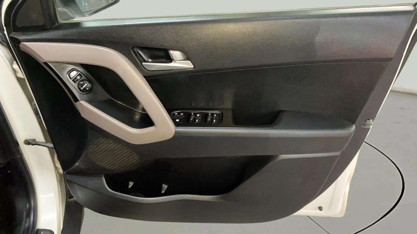 2019 Hyundai Creta SX AT 1.6 PETROL, Petrol, Automatic, 88,130 km, Driver Side Door Panels Control