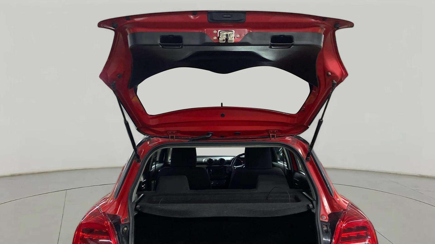 2018 Maruti Swift VXI AMT, Petrol, Automatic, 35,578 km, Boot Door Open