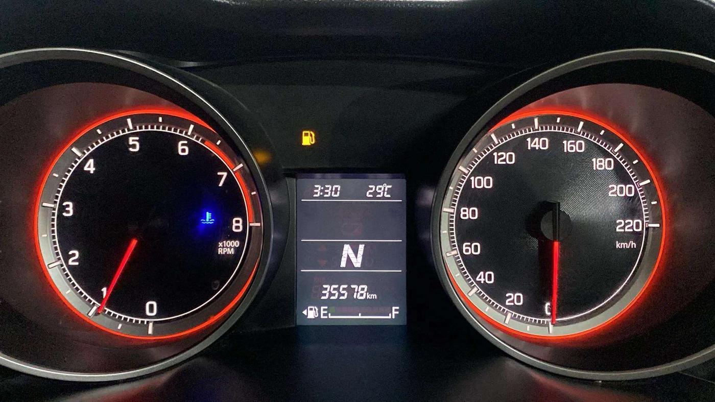 2018 Maruti Swift VXI AMT, Petrol, Automatic, 35,578 km, Odometer Image