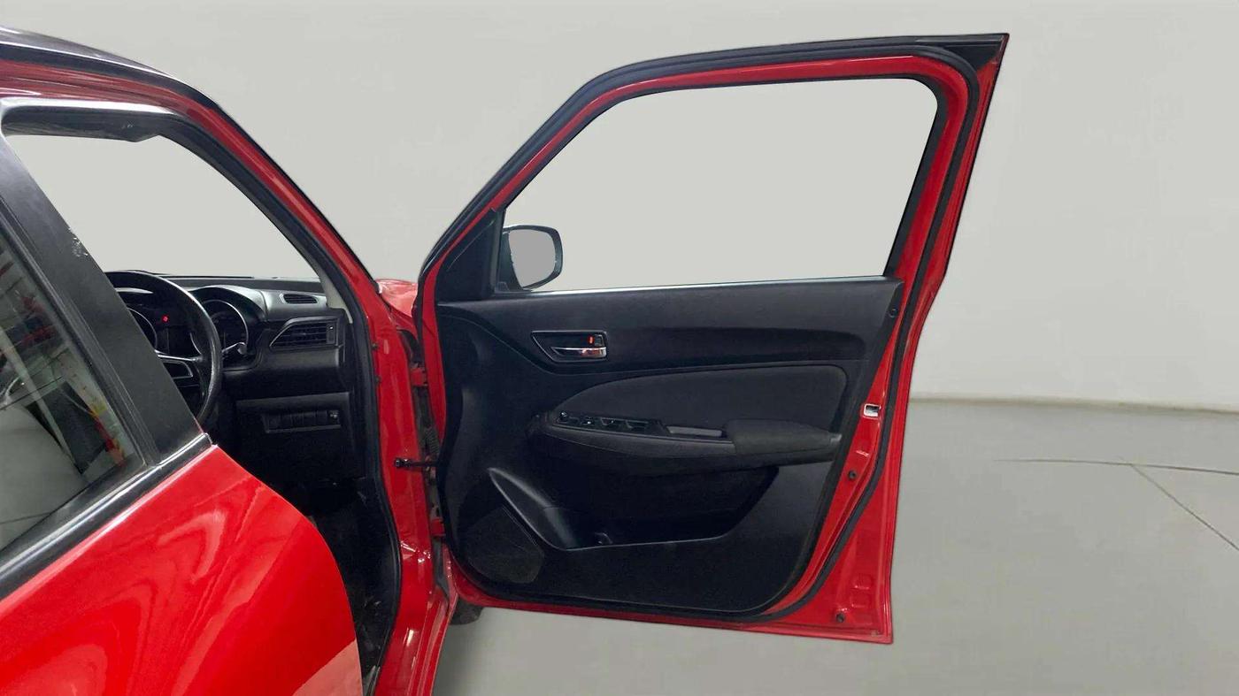 2018 Maruti Swift VXI AMT, Petrol, Automatic, 35,578 km, RHS Front Door