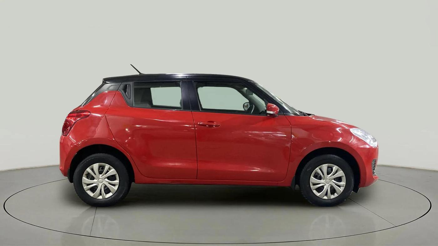 2018 Maruti Swift VXI AMT, Petrol, Automatic, 35,578 km, Right Side View