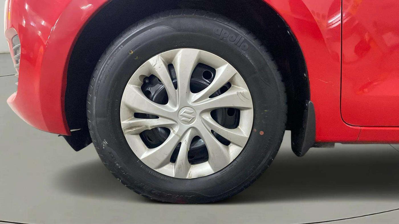 2018 Maruti Swift VXI AMT, Petrol, Automatic, 35,578 km, Left Front Wheel