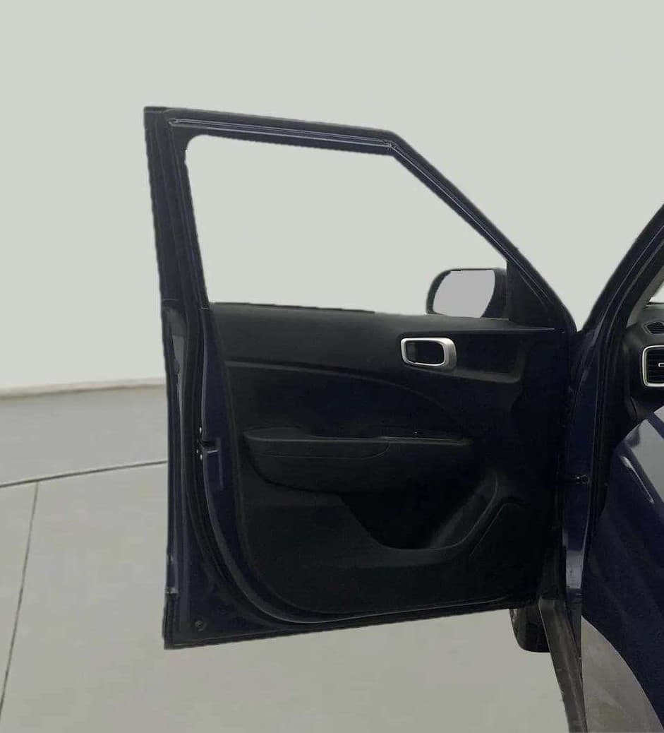 2022 Hyundai VENUE S 1.2, Petrol, Manual, 18,196 km, LHS Front Door