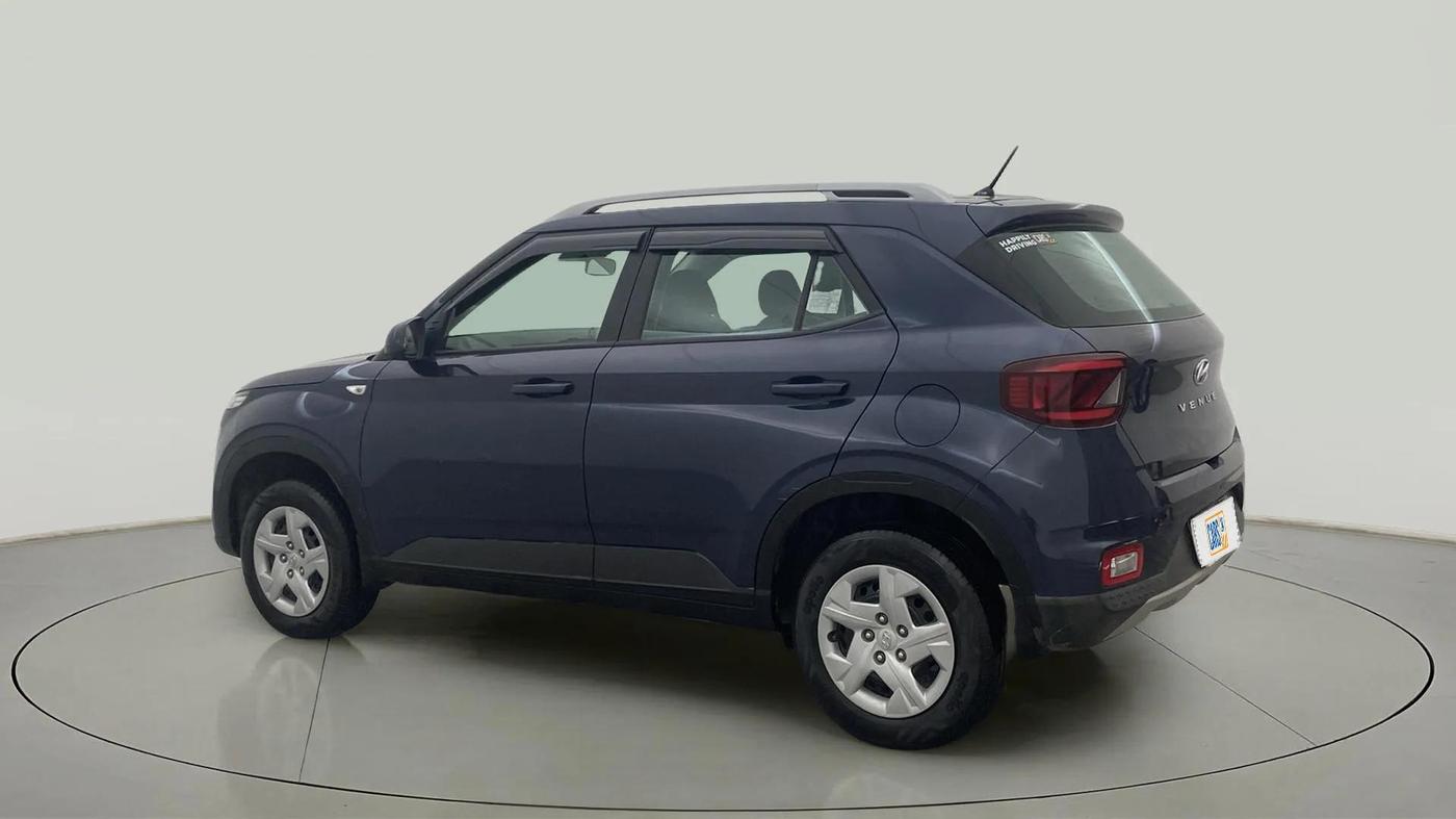 2022 Hyundai VENUE S 1.2, Petrol, Manual, 18,196 km, Left Back Diagonal