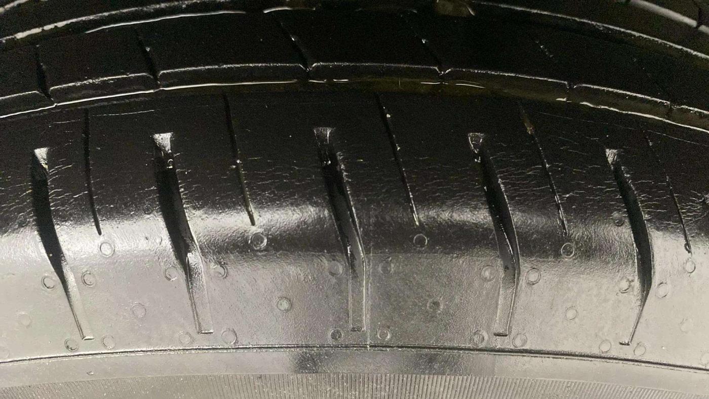 2022 Hyundai VENUE S 1.2, Petrol, Manual, 18,196 km, Left Rear Tyre Tread
