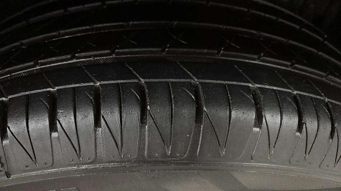 2021 Toyota URBAN CRUISER PREMIUM GRADE MT, Petrol, Manual, 16,664 km, Right Front Tyre Tread