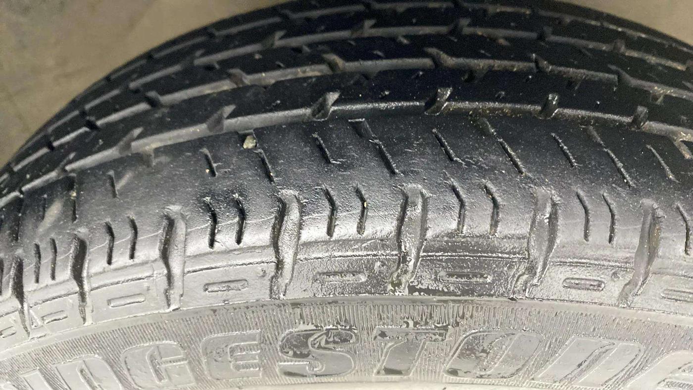 2015 Maruti Alto K10 VXI AMT, Petrol, Automatic, 52,060 km, Right Front Tyre Tread