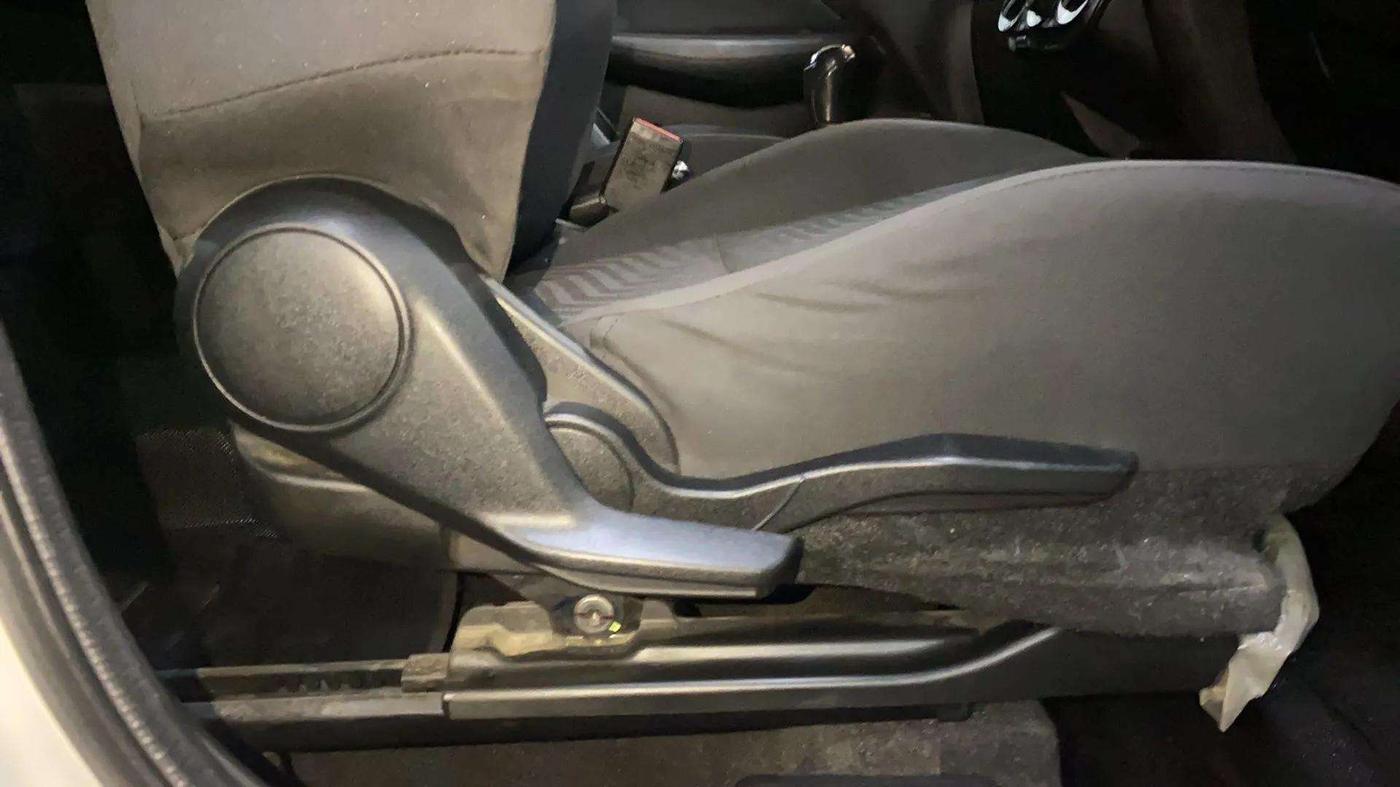 2021 Maruti Swift VXI, Petrol, Manual, 26,905 km, Driver Side Adjustment Panel
