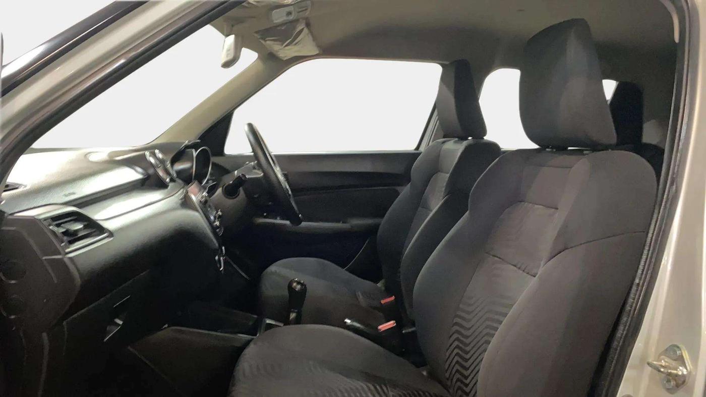 2021 Maruti Swift VXI, Petrol, Manual, 26,905 km, Right Side Front Door Cabin