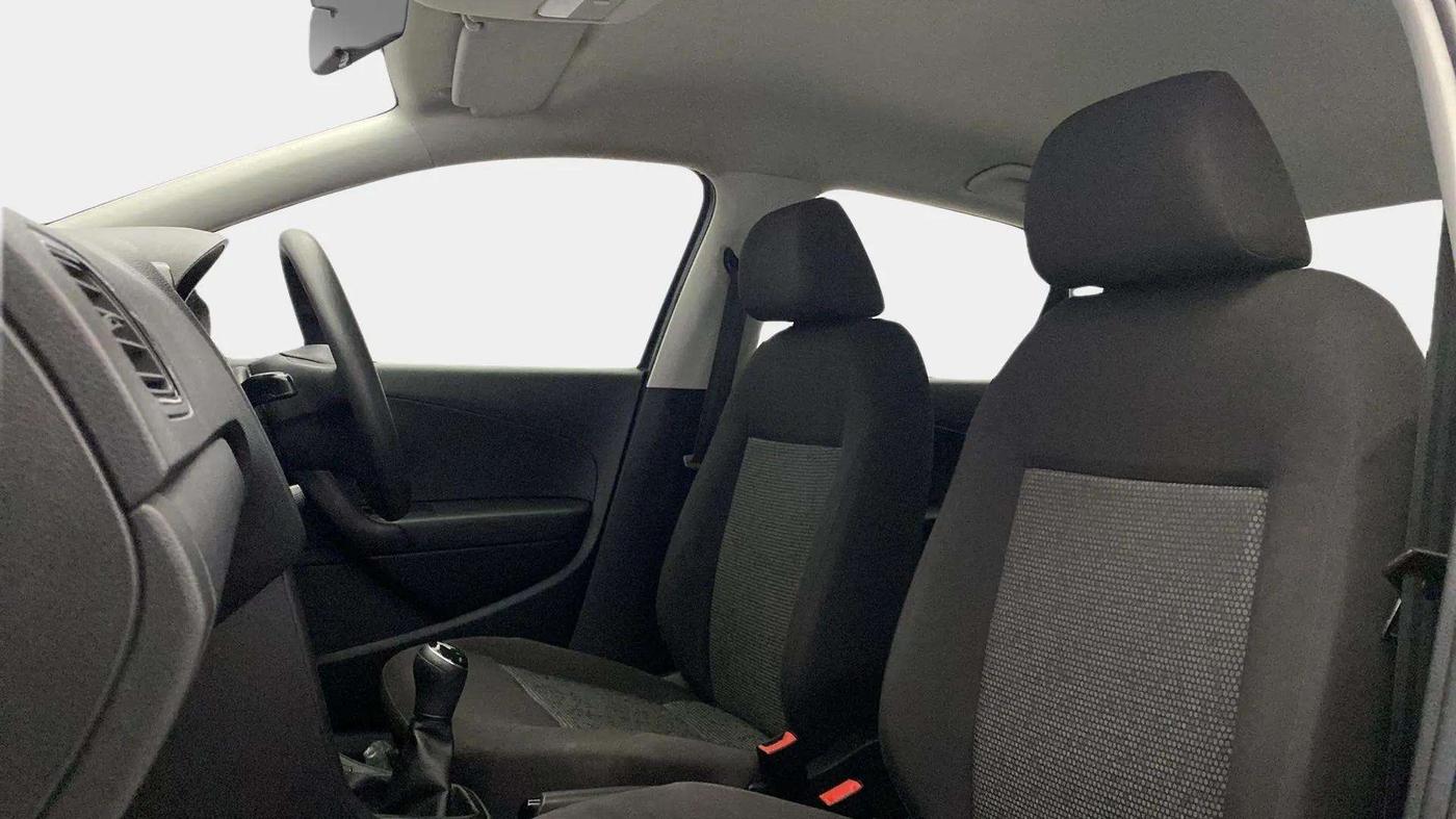 2019 Volkswagen Ameo COMFORTLINE 1.0L, Petrol, Manual, 47,473 km, Right Side Front Door Cabin