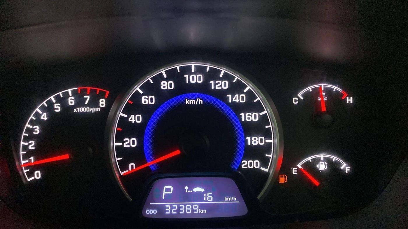 2018 Hyundai Grand i10 SPORTZ AT 1.2 KAPPA VTVT, Petrol, Automatic, 32,373 km, Odometer Image