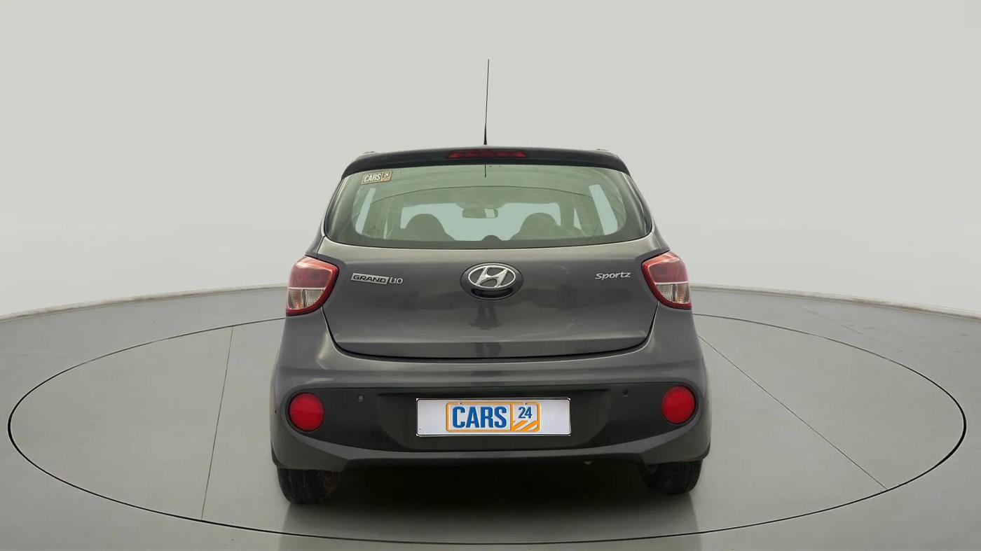 2018 Hyundai Grand i10 SPORTZ AT 1.2 KAPPA VTVT, Petrol, Automatic, 32,373 km, Back/Rear