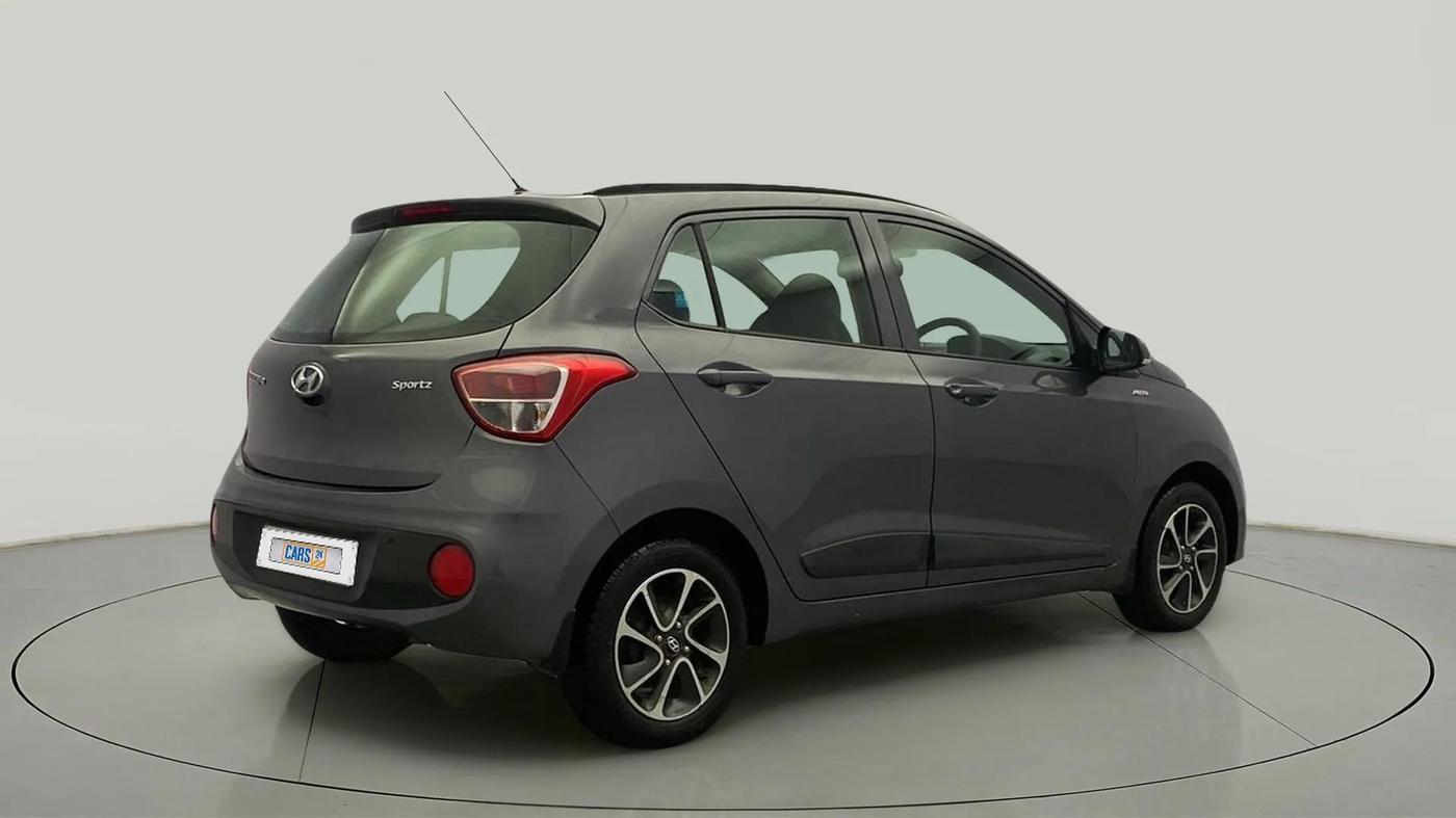 2018 Hyundai Grand i10 SPORTZ AT 1.2 KAPPA VTVT, Petrol, Automatic, 32,373 km, Right Back Diagonal