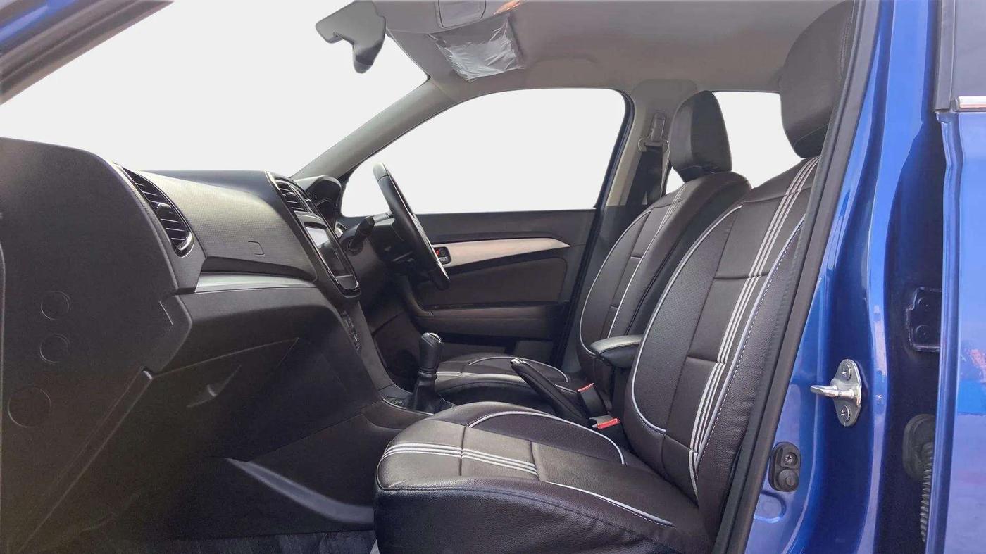 2021 Toyota URBAN CRUISER PREMIUM GRADE MT DUAL TONE, Petrol, Manual, 26,616 km, Right Side Front Door Cabin