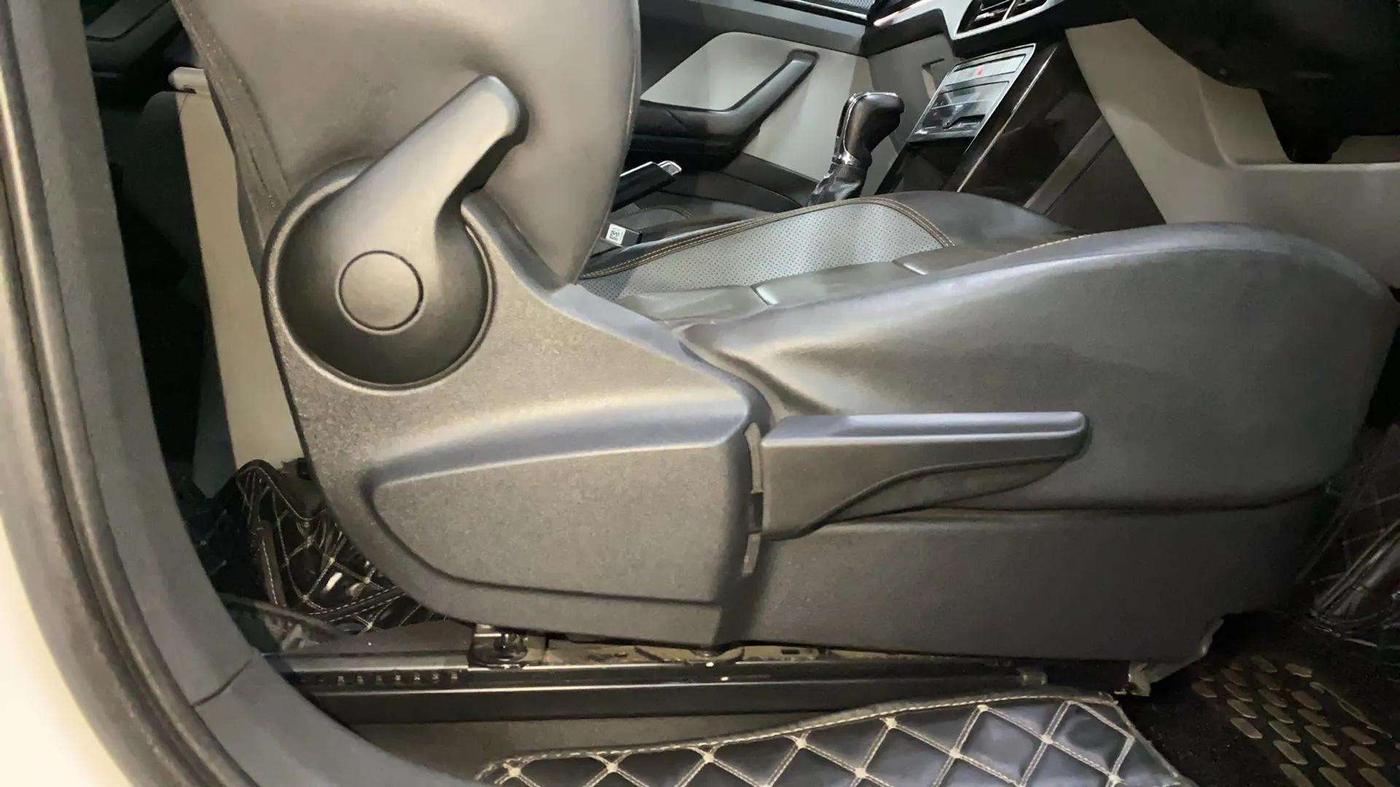 2022 Skoda KUSHAQ STYLE 1.0L TSI AT, Petrol, Automatic, 50,810 km, Driver Side Adjustment Panel