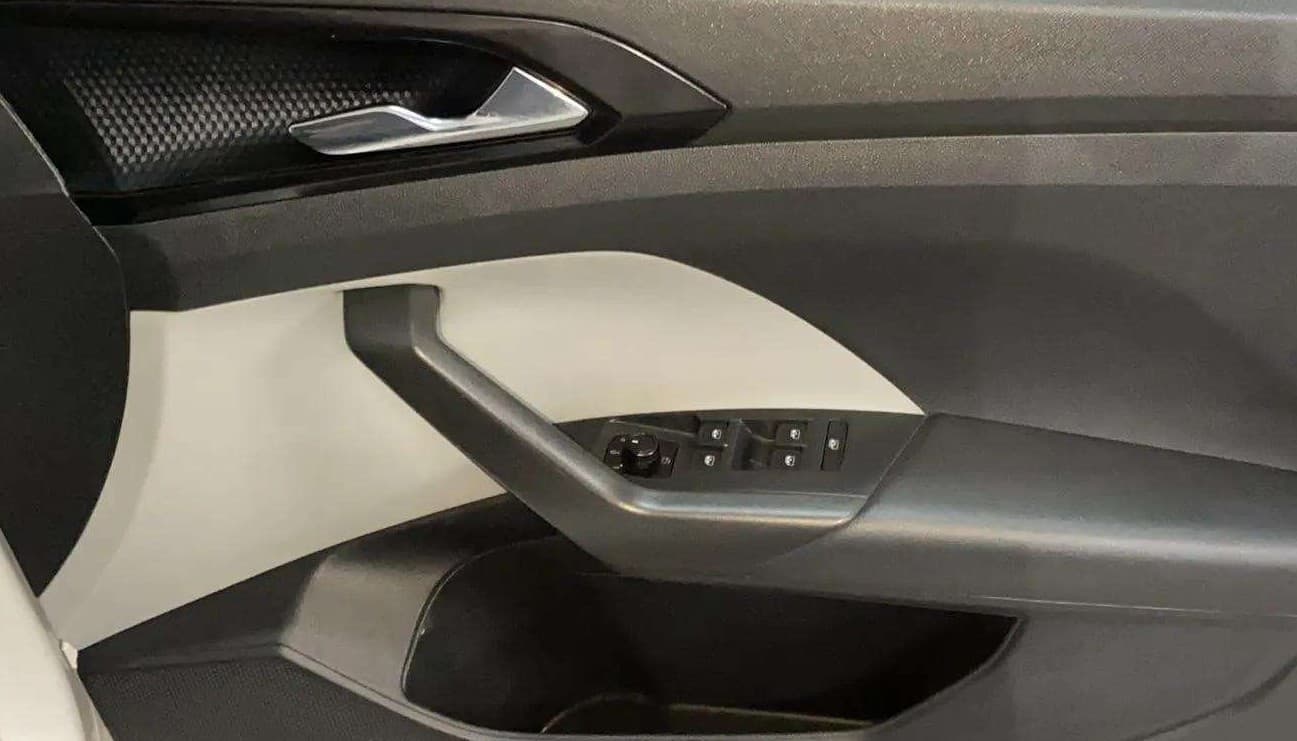 2022 Skoda KUSHAQ STYLE 1.0L TSI AT, Petrol, Automatic, 50,810 km, Driver Side Door Panels Control