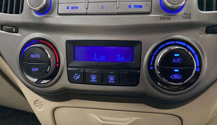 2014 Hyundai i20 SPORTZ 1.4 CRDI, Diesel, Manual, 86,978 km, AC Unit - Car heater not working