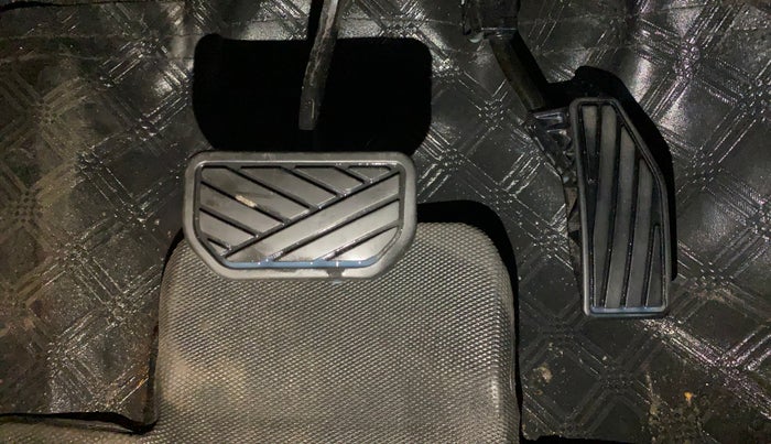 2018 Maruti Baleno ZETA CVT PETROL 1.2, Petrol, Automatic, 1,03,618 km, Pedals