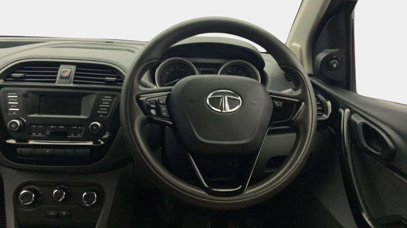 2017 Tata TIGOR XTA PETROL, Petrol, Automatic, 19,620 km, Steering Wheel Close Up