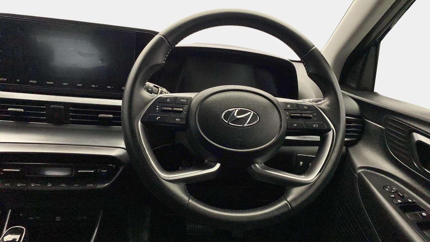 2022 Hyundai NEW I20 ASTA (O) 1.2 AT, Petrol, Automatic, 17,434 km, Steering Wheel Close Up