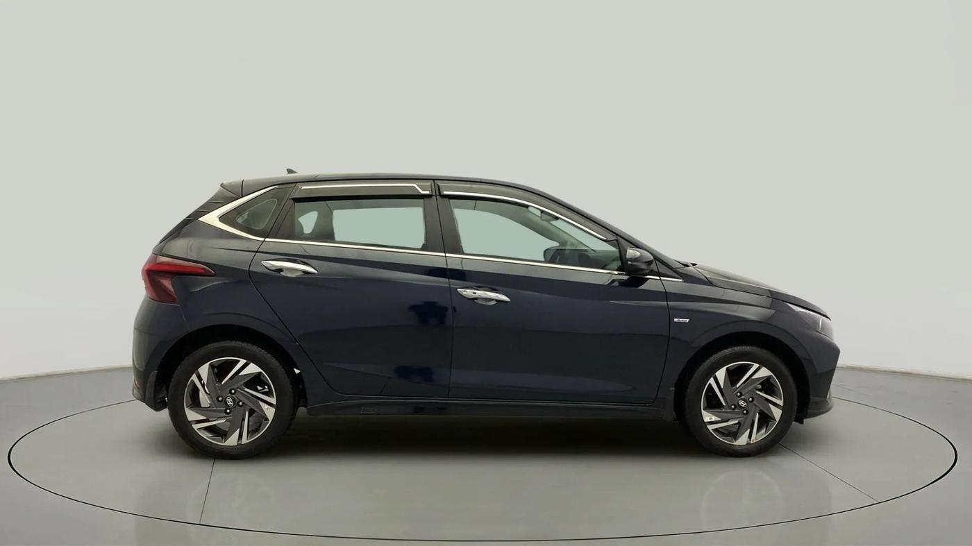 2022 Hyundai NEW I20 ASTA (O) 1.2 AT, Petrol, Automatic, 17,434 km, Right Side View