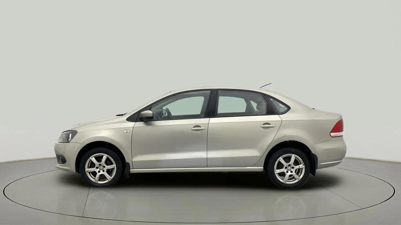 2013 Volkswagen Vento HIGHLINE 1.6 MPI, Petrol, Manual, 47,627 km, Left Side