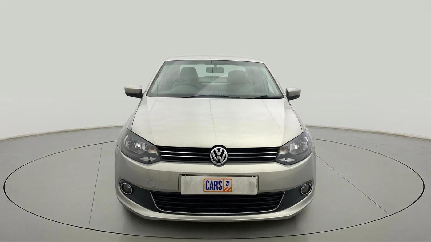 2013 Volkswagen Vento HIGHLINE 1.6 MPI, Petrol, Manual, 47,627 km, Front