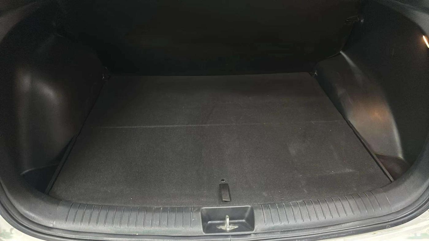 2016 Hyundai Creta SX PLUS 1.6 PETROL, Petrol, Manual, 44,854 km, Boot Inside