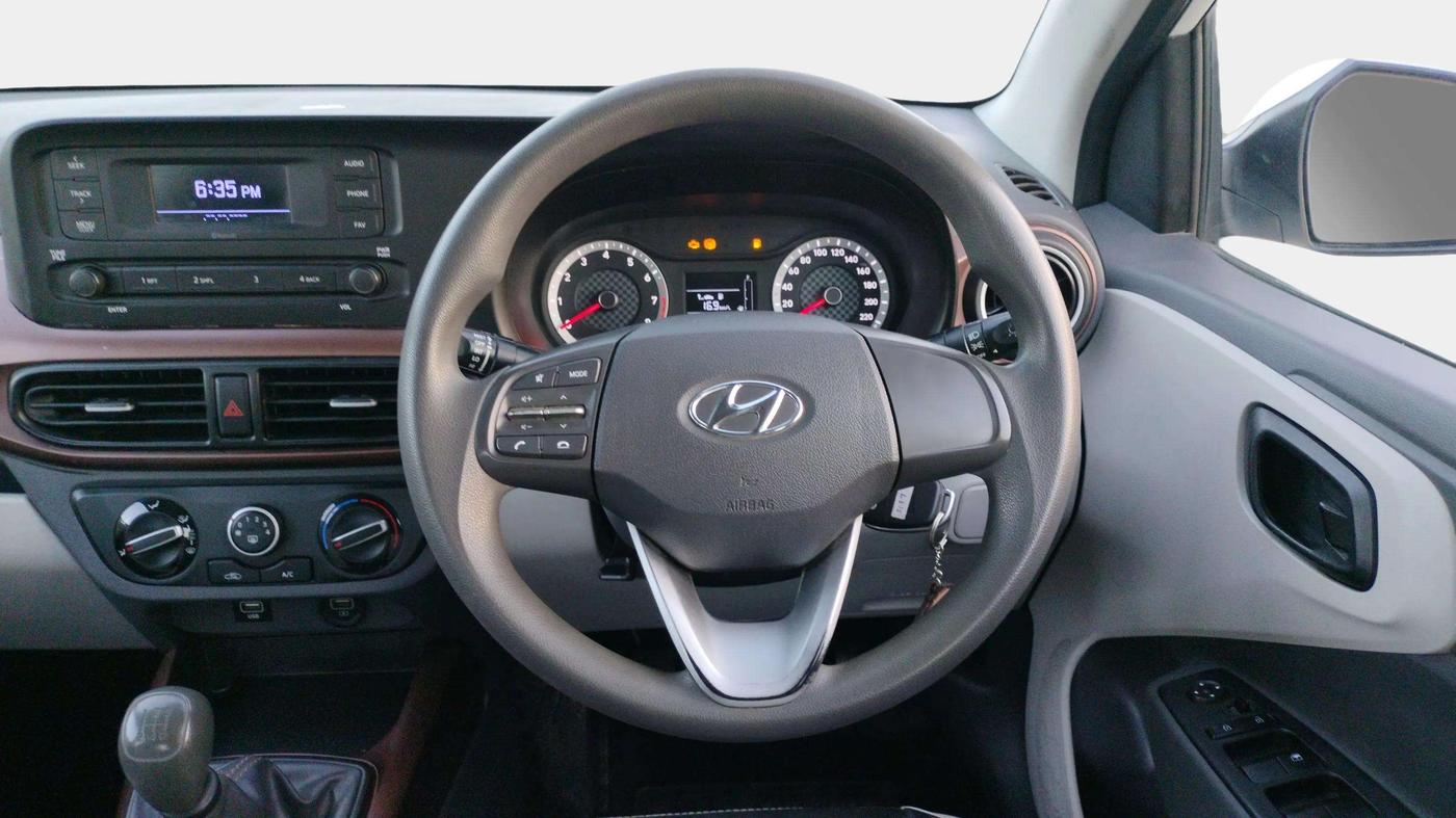 2020 Hyundai AURA S 1.2, Petrol, Manual, 51,285 km, Steering Wheel Close Up
