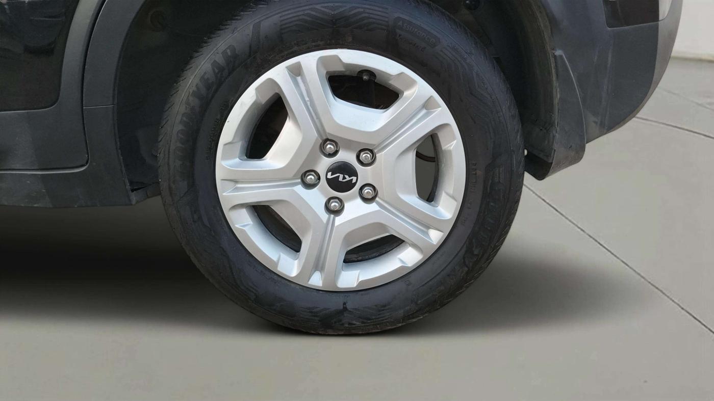 2022 KIA SONET HTK PLUS 1.5, Diesel, Manual, 89,014 km, Left Rear Wheel
