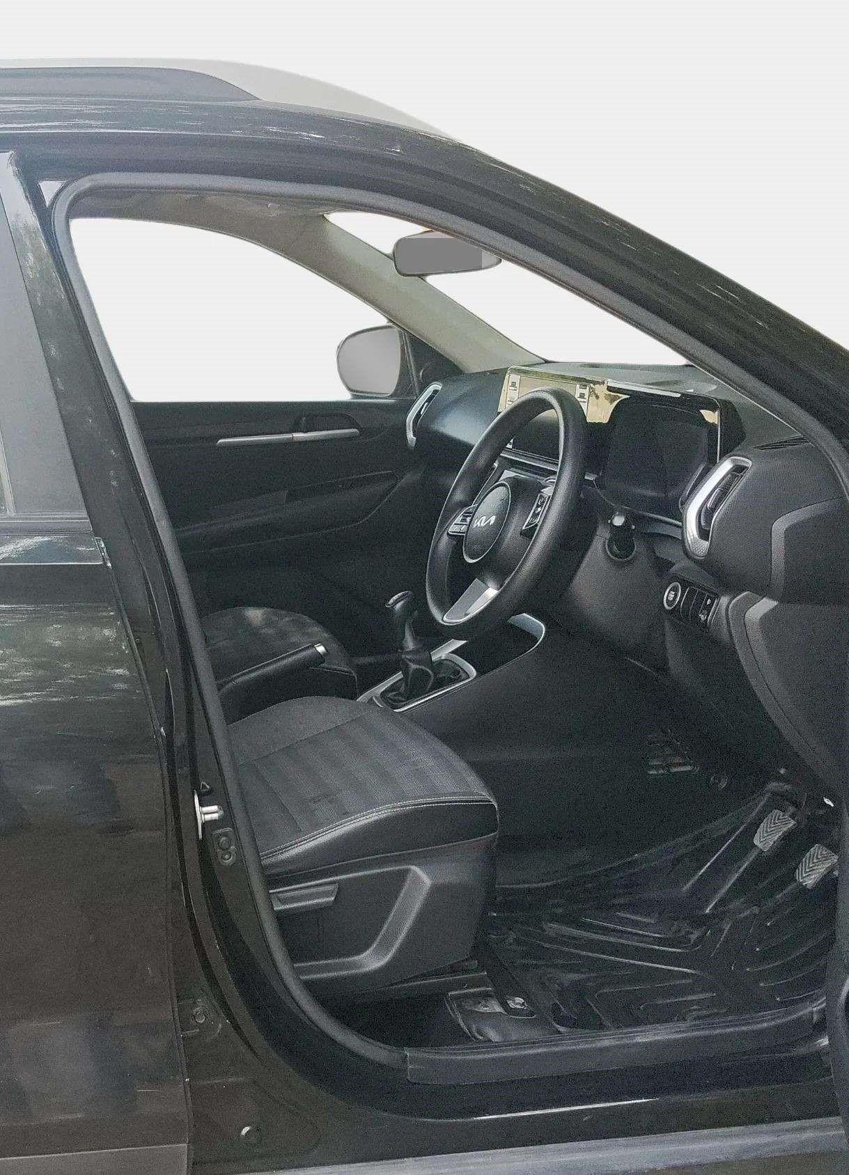 2022 KIA SONET HTK PLUS 1.5, Diesel, Manual, 89,014 km, Right Side Front Door Cabin