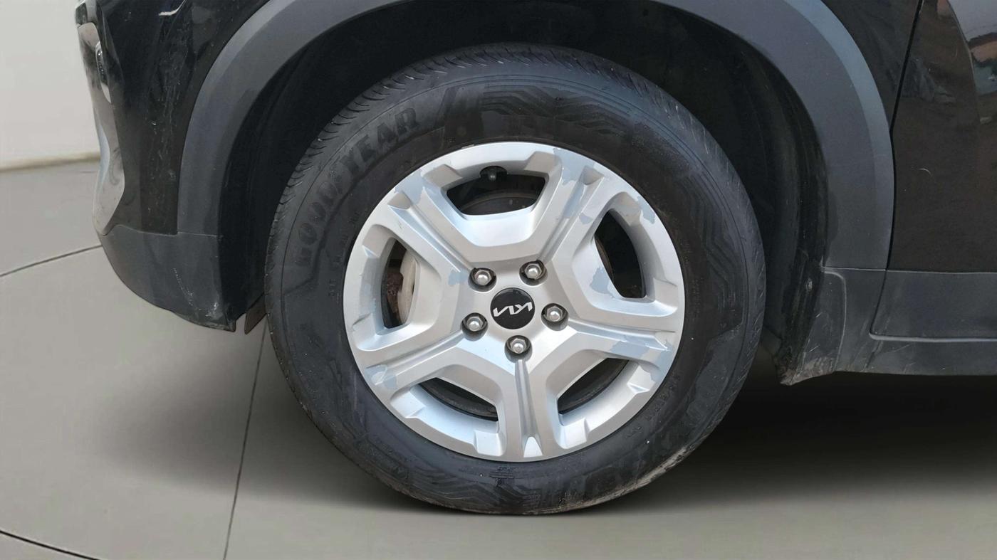 2022 KIA SONET HTK PLUS 1.5, Diesel, Manual, 89,014 km, Left Front Wheel