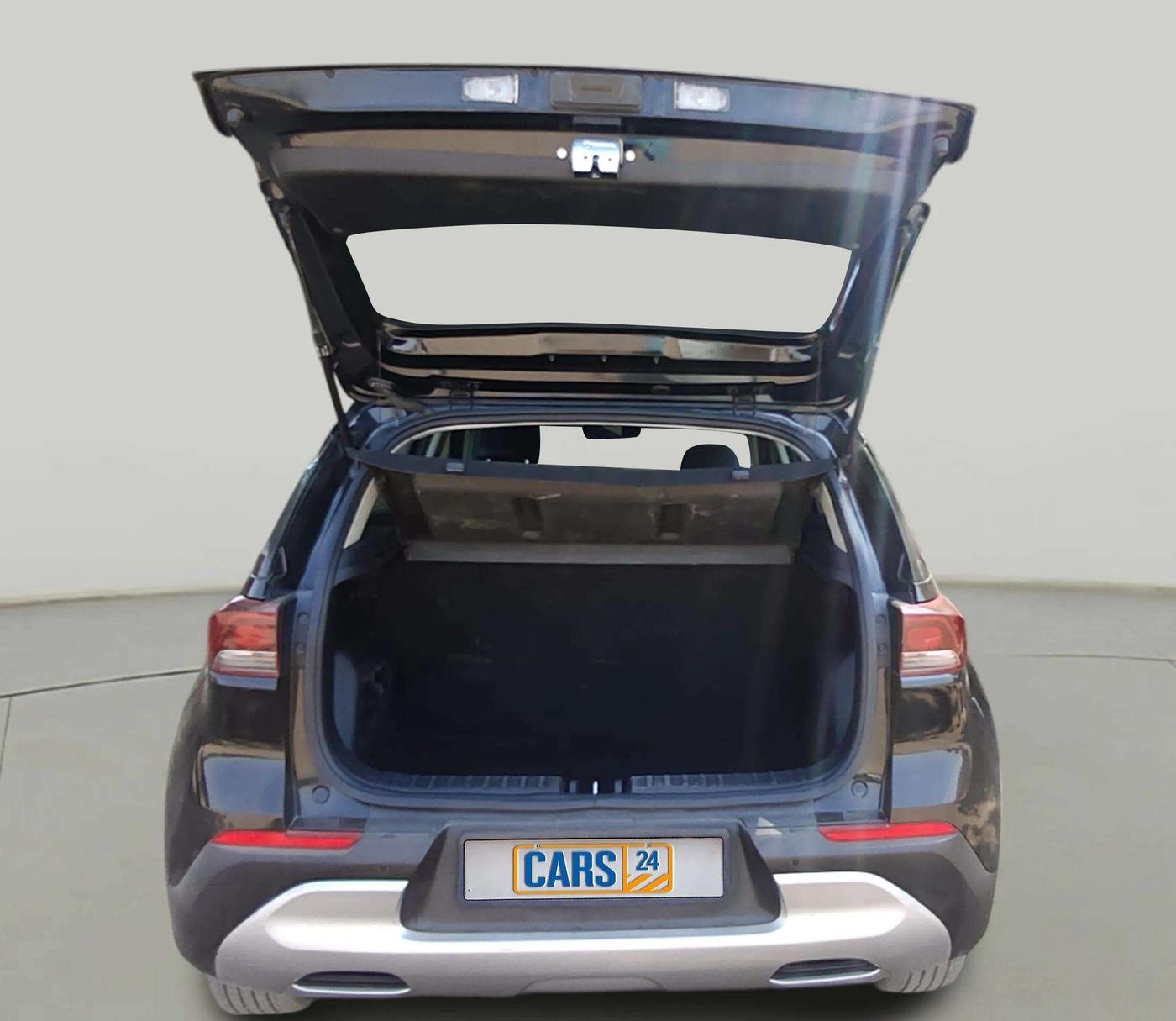 2022 KIA SONET HTK PLUS 1.5, Diesel, Manual, 89,014 km, Boot Inside