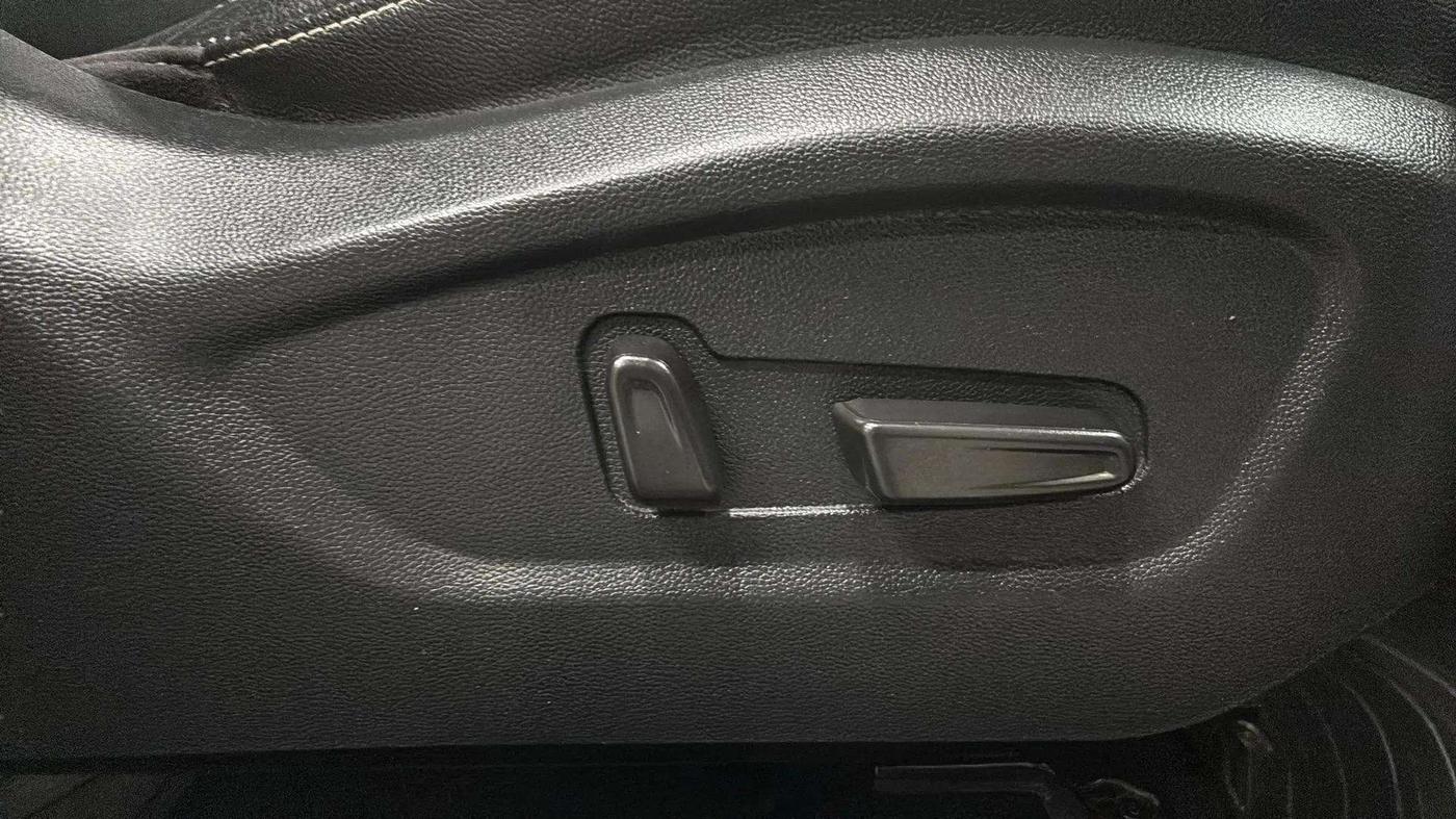 2019 Hyundai Creta SX (O) EXECUTIVE 1.6 PETROL, Petrol, Manual, 22,627 km, Driver Side Adjustment Panel