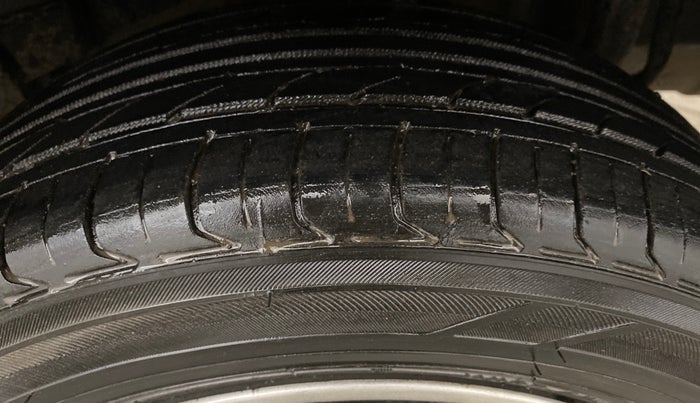 2022 Tata TIGOR XZ PLUS CNG, CNG, Manual, 80,699 km, Left Rear Tyre Tread