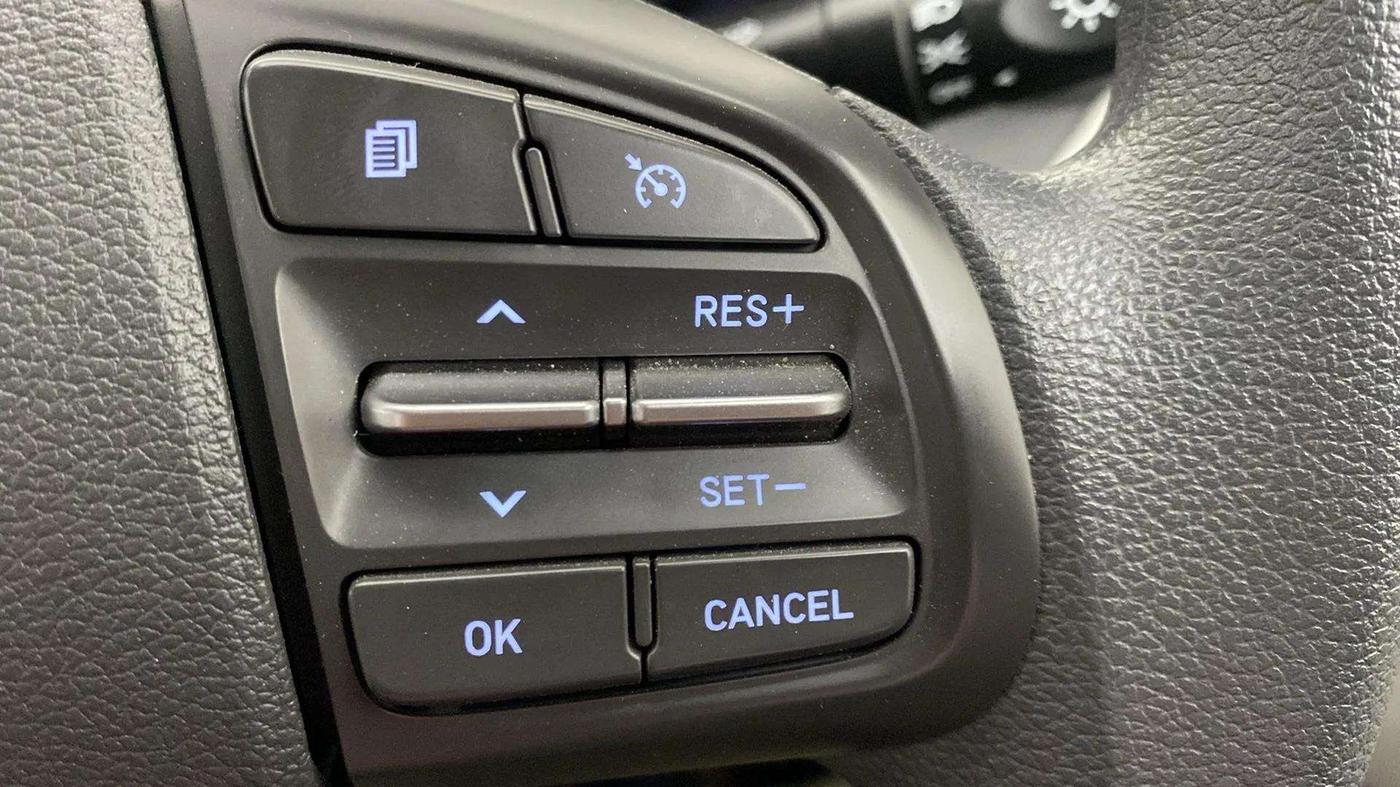 2023 Hyundai GRAND I10 NIOS SPORTZ AMT 1.2 KAPPA VTVT, Petrol, Automatic, 4,193 km, Adaptive Cruise Control