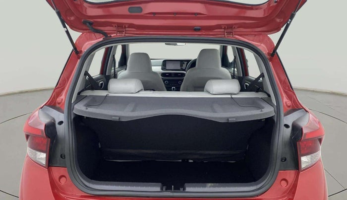 2023 Hyundai GRAND I10 NIOS SPORTZ AMT 1.2 KAPPA VTVT, Petrol, Automatic, 4,193 km, Boot Inside
