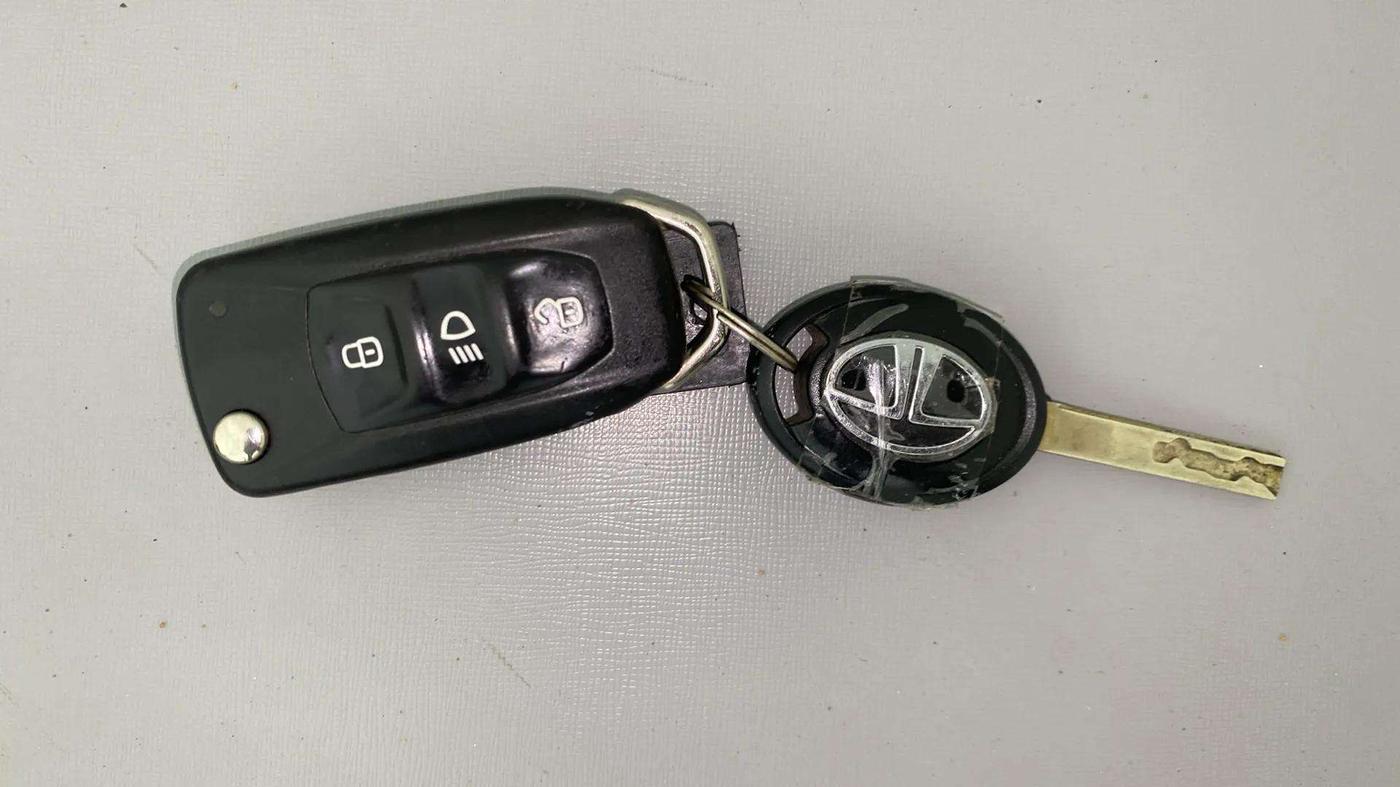 2021 Tata Tiago XZ PLUS PETROL, Petrol, Manual, 78,051 km, Key Close Up