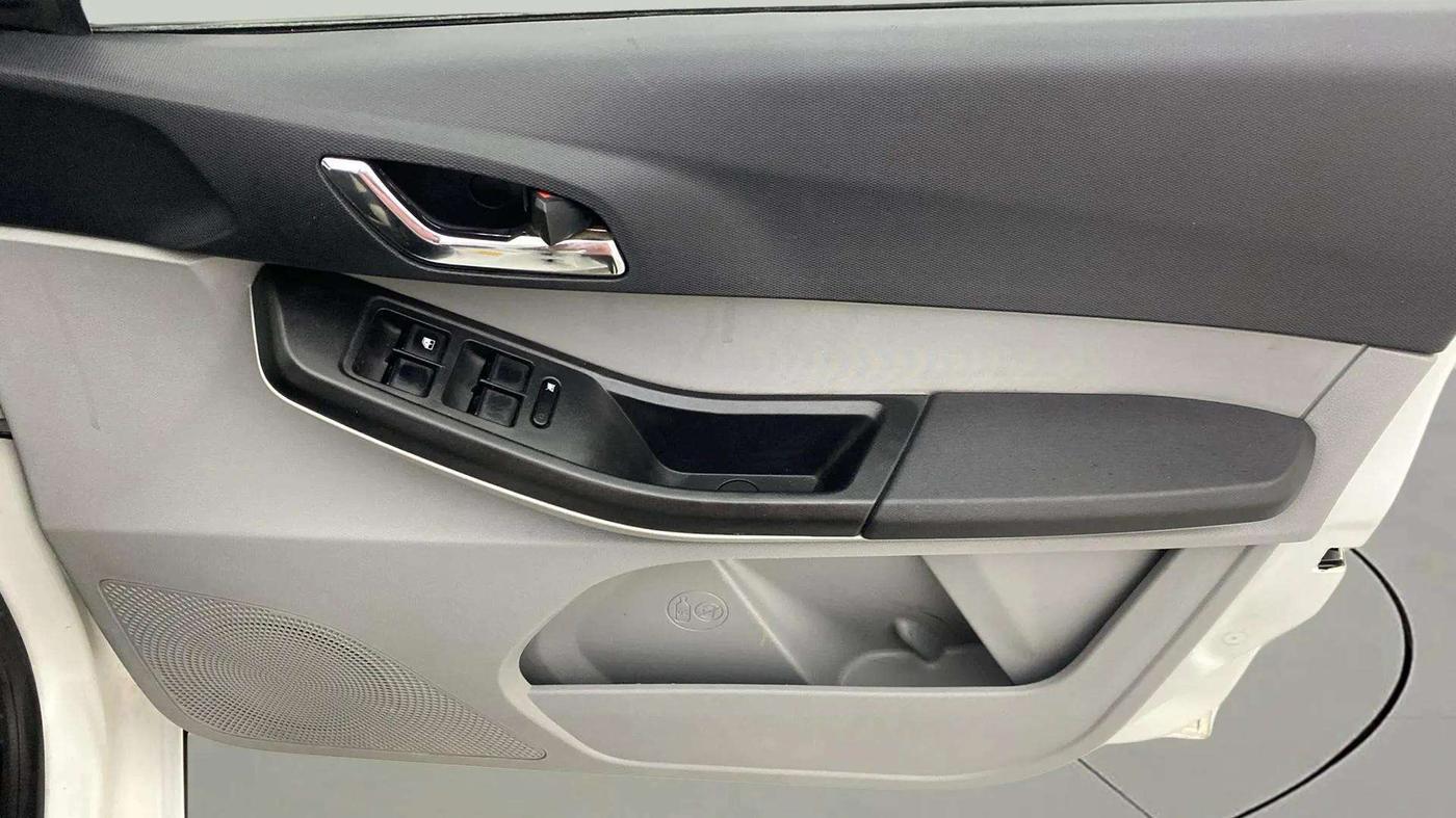 2021 Tata Tiago XZ PLUS PETROL, Petrol, Manual, 78,051 km, Driver Side Door Panels Control