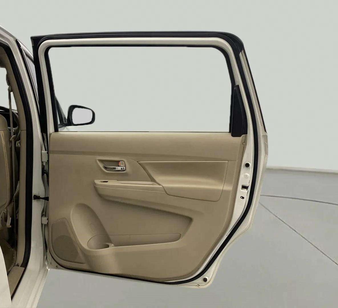 2019 Maruti Ertiga ZXI+ SHVS, Petrol, Manual, 62,748 km, RHS Rear Door