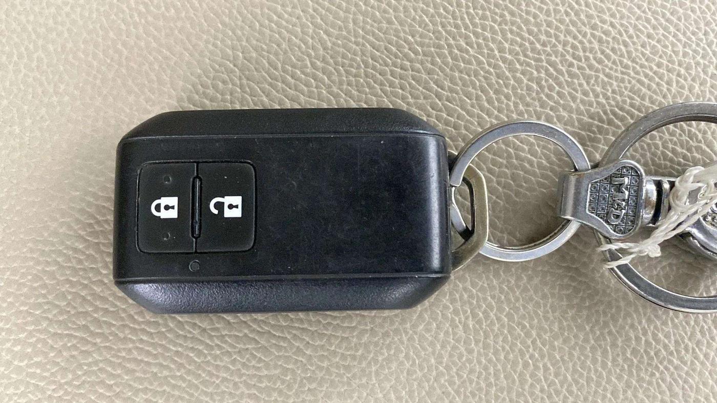 2019 Maruti Ertiga ZXI+ SHVS, Petrol, Manual, 62,748 km, Key Close Up