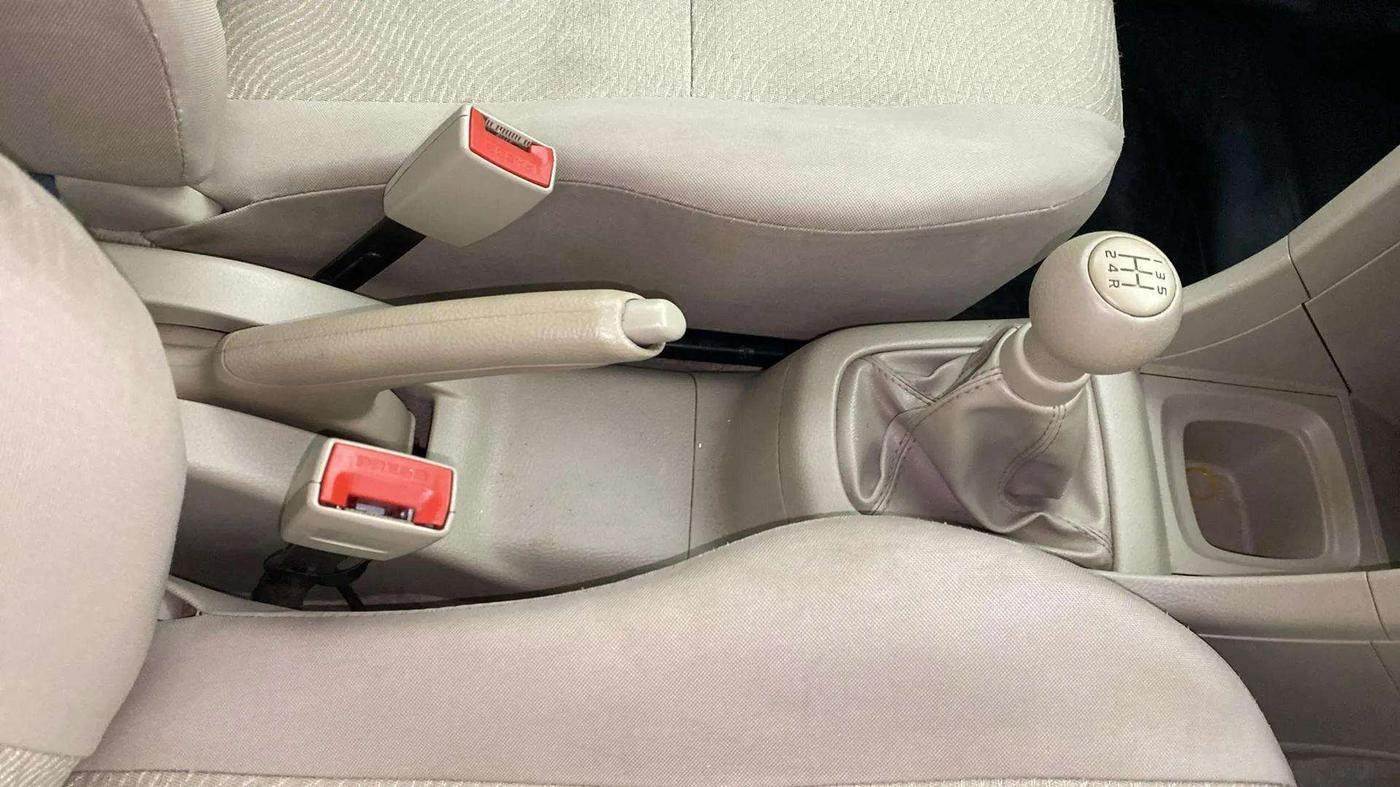 2013 Maruti Swift Dzire LXI, Petrol, Manual, 48,116 km, Gear Lever
