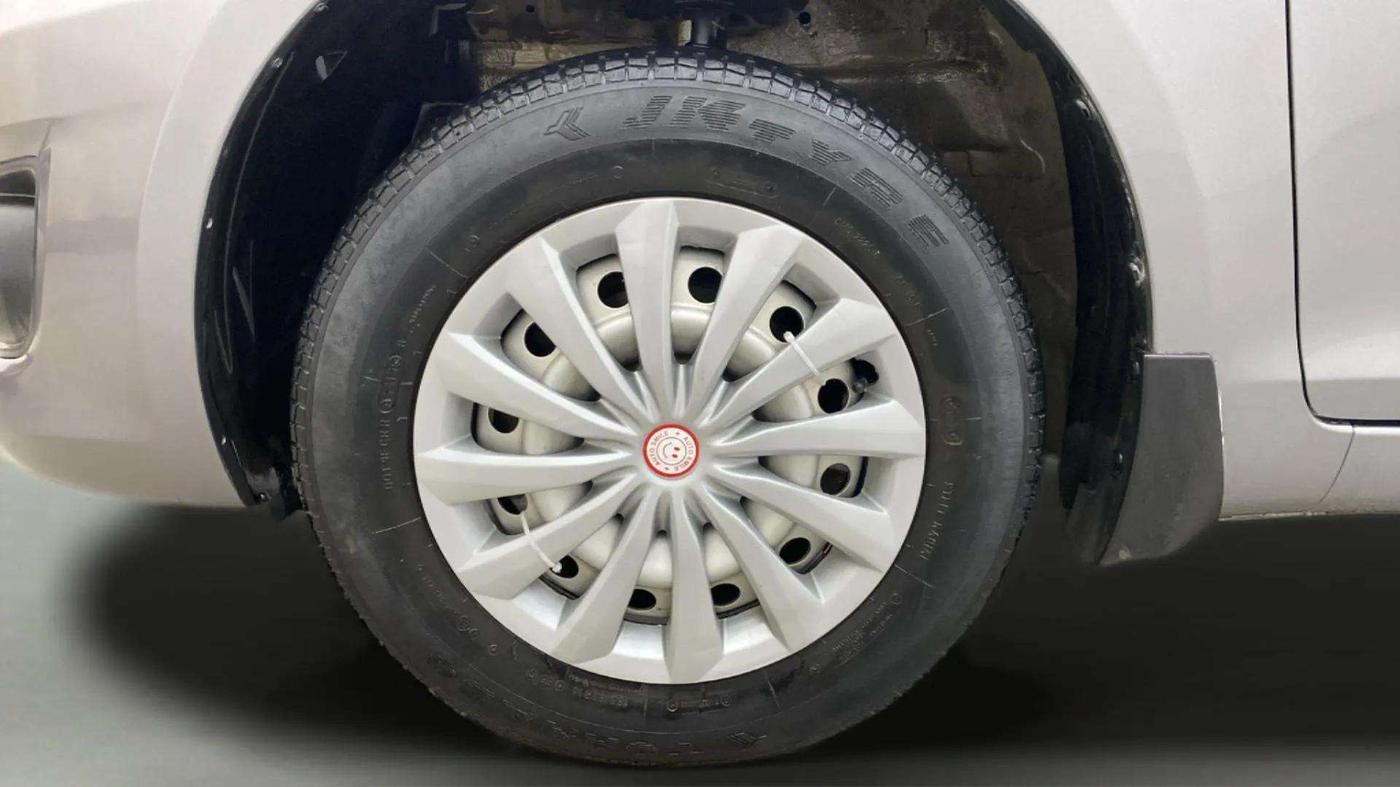 2013 Maruti Swift Dzire LXI, Petrol, Manual, 48,116 km, Left Front Wheel